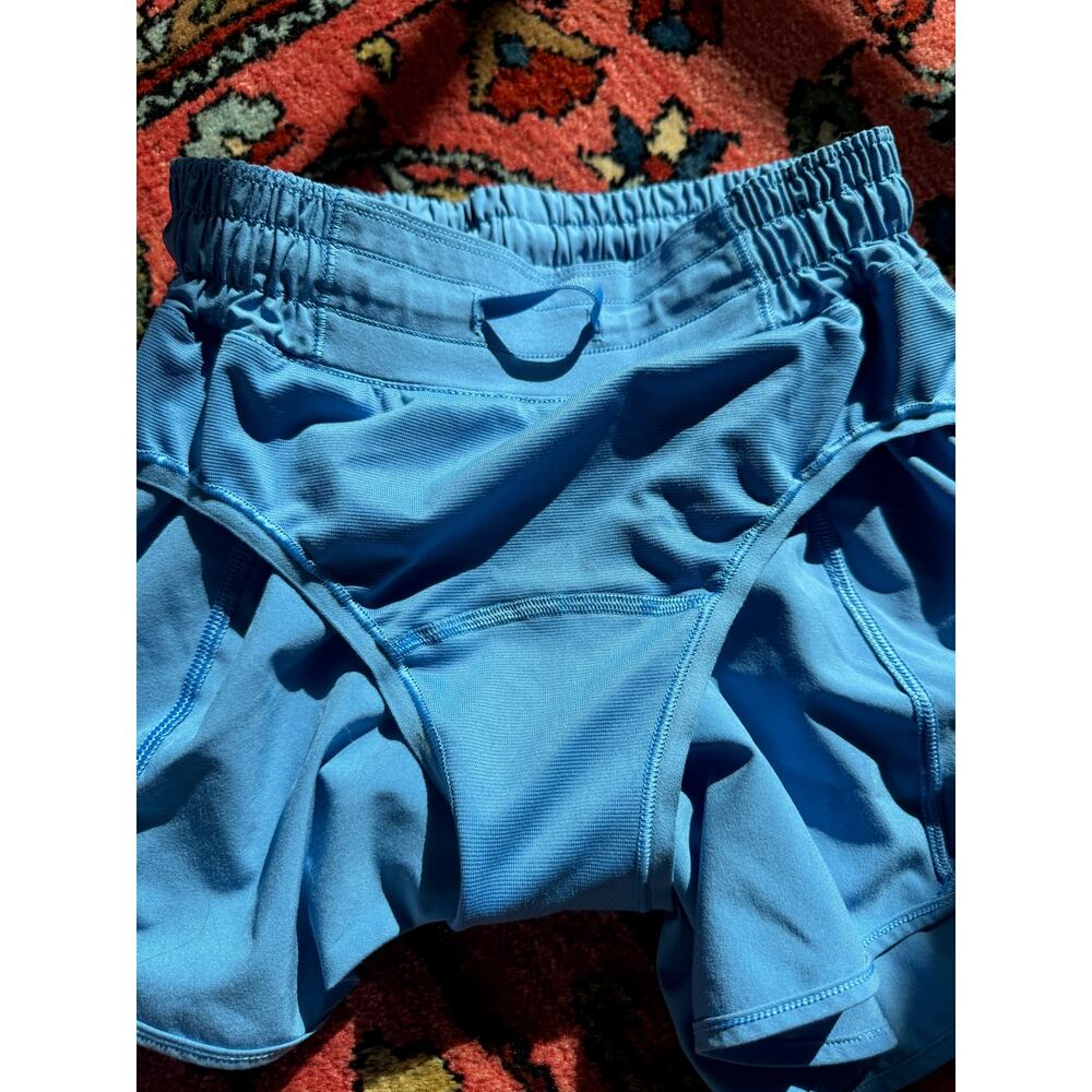 Lululemon Womens  Hotty Hot Running  Shorts Reg Rise size 2 Blue - Picture 4 of 5